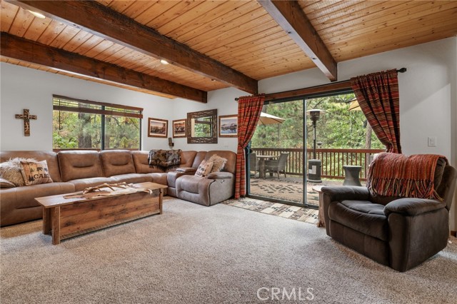 Detail Gallery Image 7 of 33 For 1700 Columbine Dr, Big Bear City,  CA 92314 - 3 Beds | 2/1 Baths