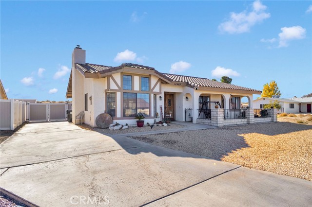 Detail Gallery Image 3 of 40 For 14489 Schooner, Helendale,  CA 92342 - 3 Beds | 2 Baths