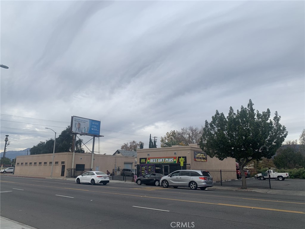 694 W Base Line Street, San Bernardino, CA 92410