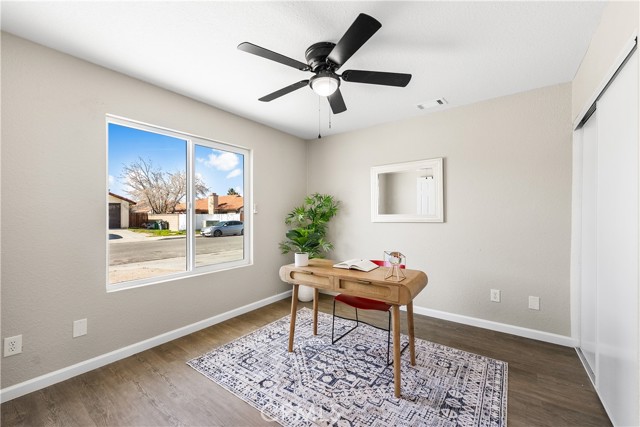 Detail Gallery Image 31 of 62 For 37634 Duffel St, Palmdale,  CA 93552 - 4 Beds | 3 Baths