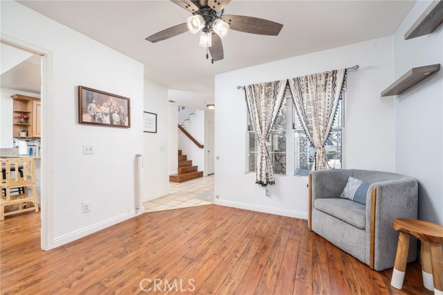 202 Chandler W, Highland CA: https://media.crmls.org/medias/cc0b68b2-6ae9-4404-9f7c-29ae21ff9479.jpg