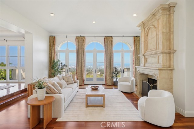 6337 Via Colinita, Rancho Palos Verdes CA: https://media.crmls.org/medias/cc0c3d78-62a2-417b-ae62-90361178b40d.jpg