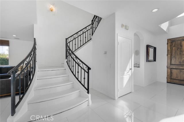 Detail Gallery Image 11 of 29 For 6997 Sale Ave, West Hills,  CA 91307 - 5 Beds | 3 Baths