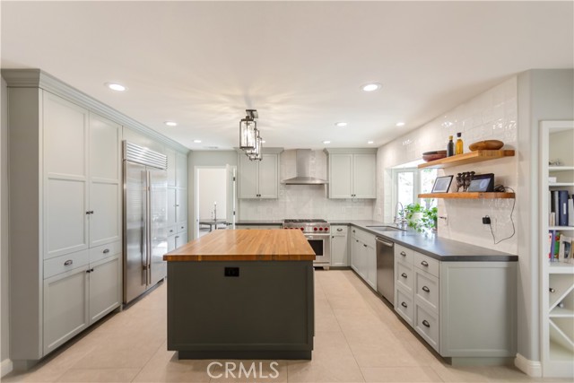 Detail Gallery Image 8 of 47 For 40512 Corte De Opalo, Murrieta,  CA 92562 - 5 Beds | 4 Baths