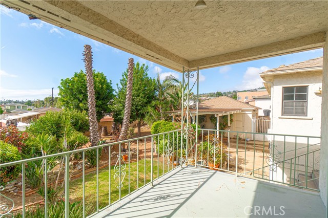 Detail Gallery Image 17 of 26 For 1457 W 1st, San Pedro,  CA 90732 - 3 Beds | 2 Baths
