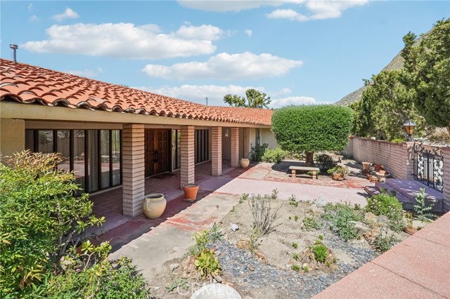 42131 San Jose Drive, San Jacinto CA: https://media.crmls.org/medias/cc0cb347-62e9-4d87-aa54-8bd43aa76974.jpg
