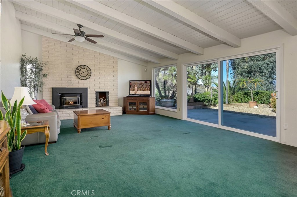 MLS #OC25274602 image #9