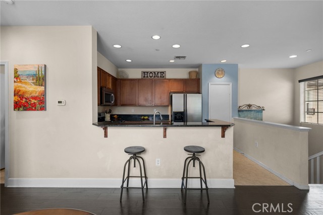 Detail Gallery Image 12 of 25 For 16706 Nicklaus Dr #77,  Sylmar,  CA 91342 - 2 Beds | 2 Baths