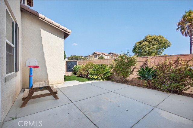 3459 N Oxnard Boulevard, Oxnard CA: https://media.crmls.org/medias/cc0ece03-e23c-4f7c-a8ce-eab275915c62.jpg
