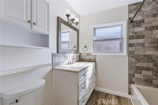 11619 Tarron Avenue photo 11