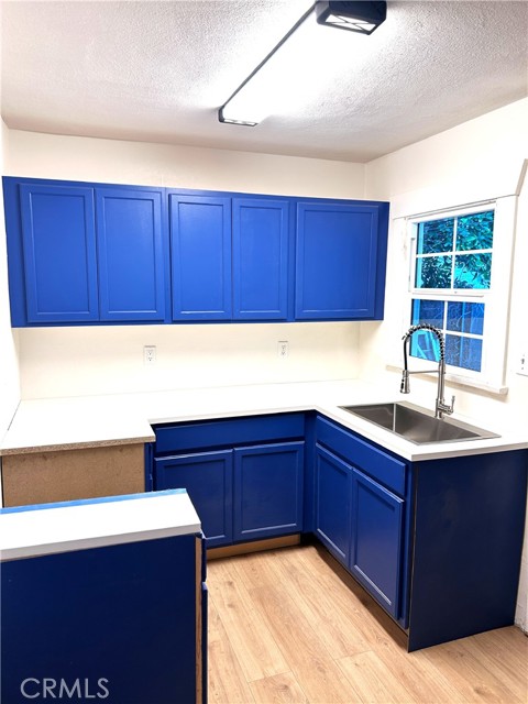 170 N Holliston Avenue, Pasadena CA: https://media.crmls.org/medias/cc0f5512-2a5f-486e-8e2b-5d8be54e5f3a.jpg