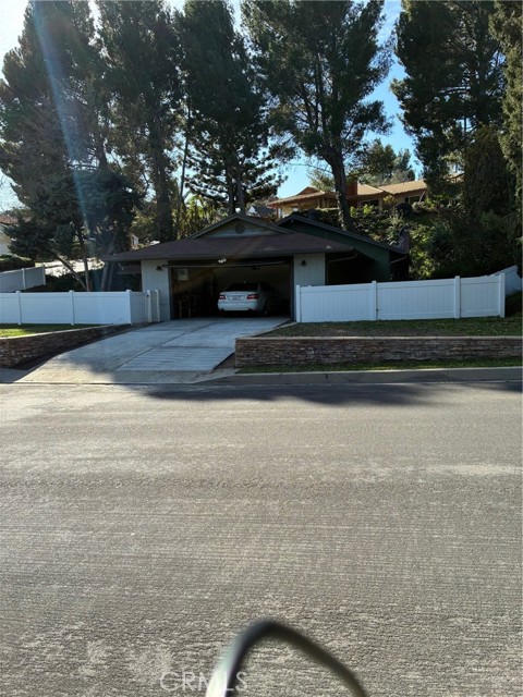 Detail Gallery Image 5 of 6 For 11901 Cameo Pl, Granada Hills,  CA 91344 - 3 Beds | 2 Baths