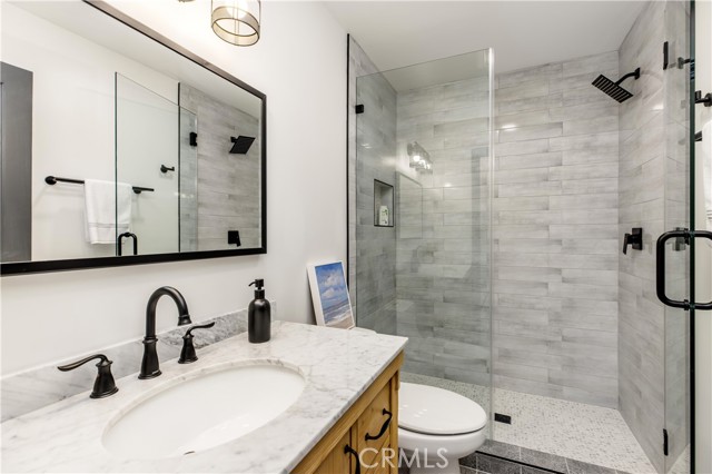 6032 County Oak Road, Woodland Hills CA: https://media.crmls.org/medias/cc102c57-42a4-4172-8e33-97baeedbc5f1.jpg