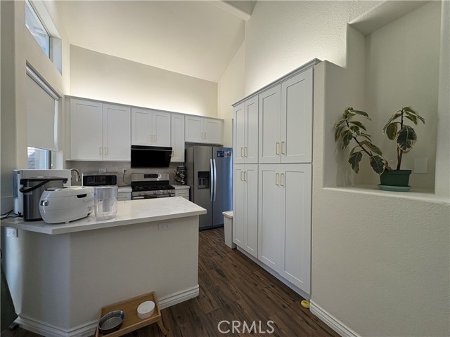 7839 E Menton Avenue, Anaheim CA: https://media.crmls.org/medias/cc106810-0fb5-4e53-8b4c-27c502d4ccd6.jpg
