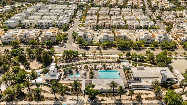 470 Lobata, Irvine CA: https://media.crmls.org/medias/cc10d99e-072c-4d0a-a066-b56a2e78475c.jpg