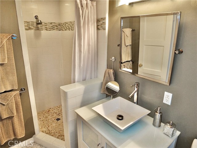 Detail Gallery Image 32 of 32 For 1053 E Cartagena Dr, Long Beach,  CA 90807 - 4 Beds | 5/1 Baths