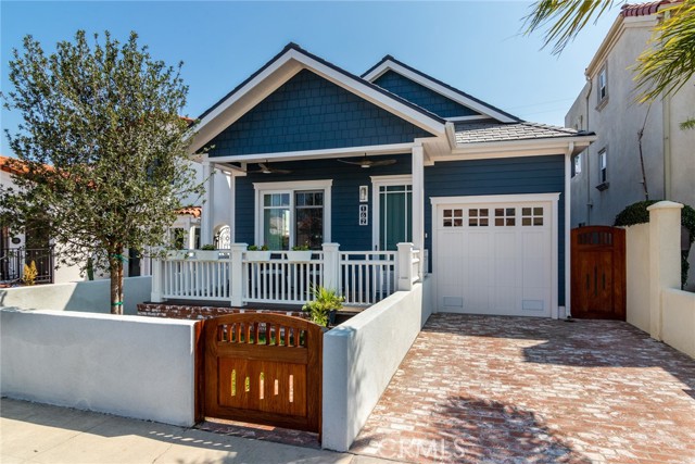 Detail Gallery Image 1 of 33 For 162 Pomona Ave, Long Beach,  CA 90803 - 2 Beds | 2 Baths