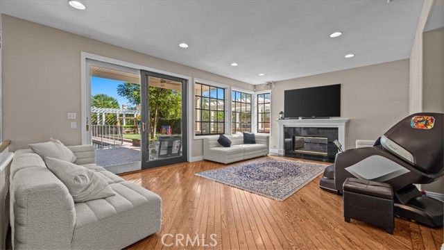 Image 14 of 62 For 2162 Euclid Avenue