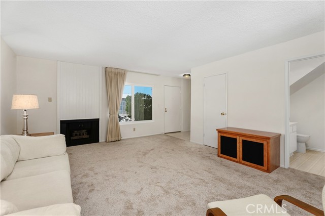 Detail Gallery Image 11 of 46 For 25837 Oak #111,  Lomita,  CA 90717 - 3 Beds | 2/1 Baths