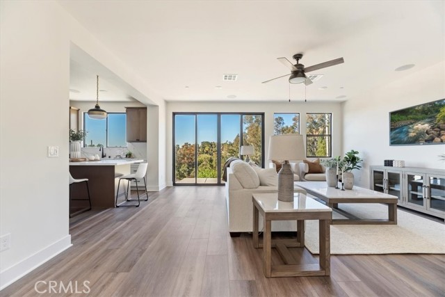 Detail Gallery Image 4 of 44 For 935 N Staley Ln, Los Angeles,  CA 90042 - 4 Beds | 3 Baths