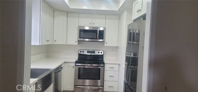 Detail Gallery Image 3 of 14 For 8633 Portola Ct 15a,  Huntington Beach,  CA 92646 - 2 Beds | 2 Baths