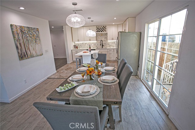 Detail Gallery Image 3 of 25 For 8322 Vista Del Rosa St, Downey,  CA 90240 - 5 Beds | 3 Baths