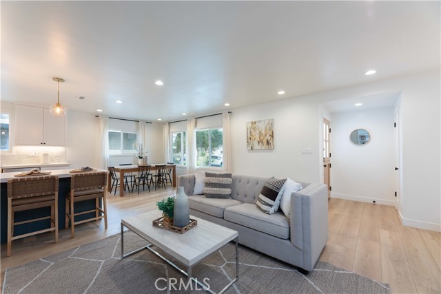 Detail Gallery Image 12 of 48 For 6830 E 10th St, Long Beach,  CA 90815 - 3 Beds | 2 Baths