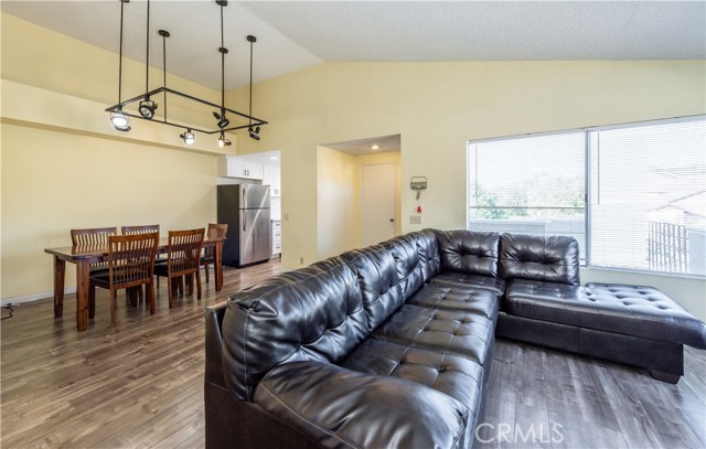 375 Stanford Court, Irvine CA: https://media.crmls.org/medias/cc1405a0-1da6-48e9-b30e-83a56ac7d58d.jpg