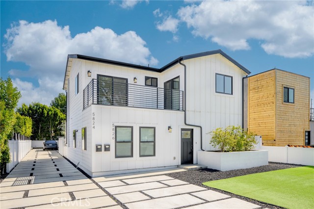 5826 Craner Avenue, North Hollywood CA: https://media.crmls.org/medias/cc141dc9-11a4-4b98-9ea3-6d68e3bffb05.jpg