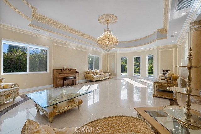 8817 Louise Avenue, Sherwood Forest CA: https://media.crmls.org/medias/cc15475a-815f-4254-8475-957514d962bc.jpg