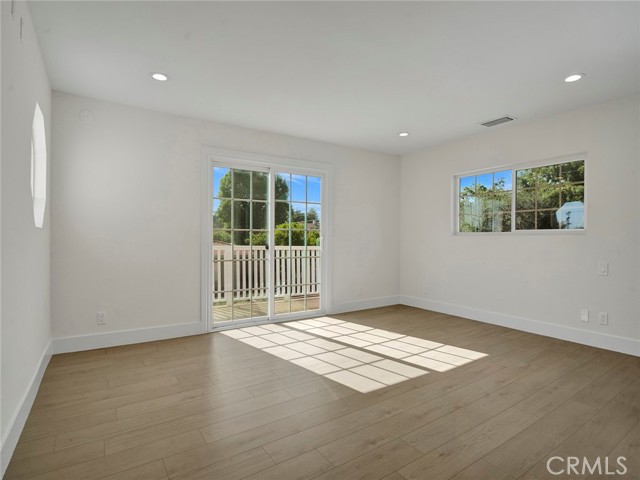 17425 Los Alimos Street, Granada Hills CA: https://media.crmls.org/medias/cc1569b7-c912-4434-83ad-a47196a19fa9.jpg