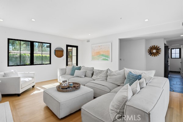 Detail Gallery Image 7 of 30 For 3136 via La Selva, Palos Verdes Estates,  CA 90274 - 2 Beds | 2 Baths