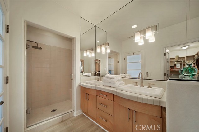 Detail Gallery Image 10 of 38 For 2741 Bungalow Pl, Corona Del Mar,  CA 92625 - 2 Beds | 2 Baths