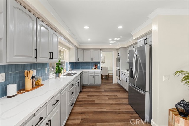 Detail Gallery Image 11 of 44 For 13475 Mission Tierra Way, Granada Hills,  CA 91344 - 5 Beds | 2/1 Baths