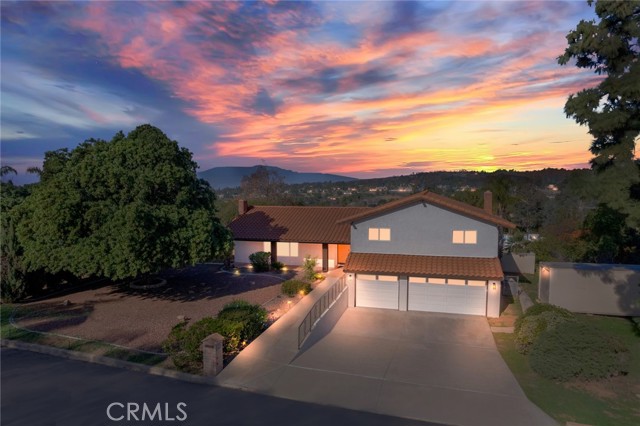 Front Image Thumbnail for CRIV25276977