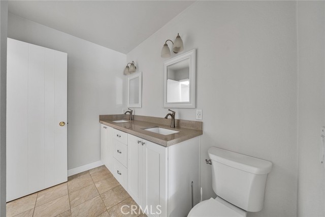 Detail Gallery Image 28 of 44 For 520 Cancha, Newport Beach,  CA 92660 - 3 Beds | 2/1 Baths