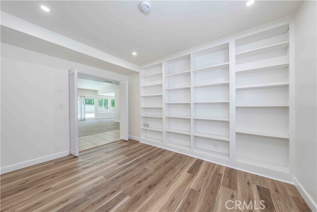 5212 Chablis Circle, Irvine CA: https://media.crmls.org/medias/cc18df63-3791-480a-9614-073f7dbc9347.jpg