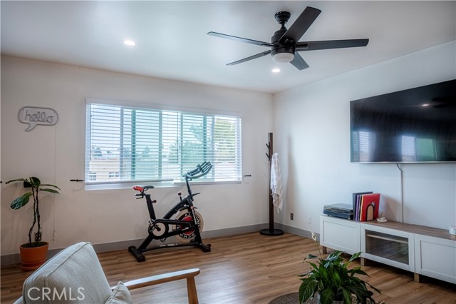 1187 E 3rd Street, Long Beach CA: https://media.crmls.org/medias/cc1a3cf2-d7bb-41bc-ac7d-1fdfd8f873c9.jpg