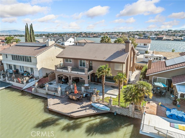 18160 Harbor Drive, Victorville CA: https://media.crmls.org/medias/cc1a4a85-b9cc-49d6-aeed-f46127688557.jpg