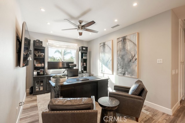 42518 Monahan Place, Murrieta CA: https://media.crmls.org/medias/cc1a9aaf-d8d6-4cbd-add8-9b868f243477.jpg