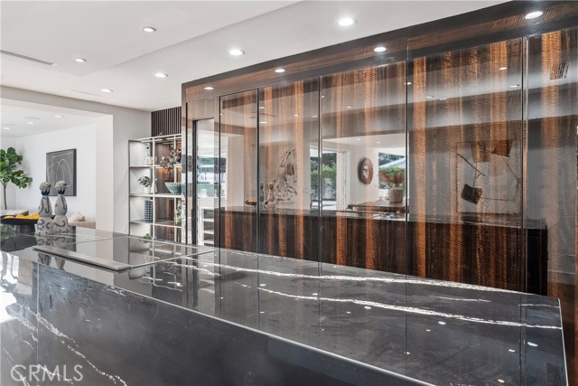 Detail Gallery Image 13 of 53 For 4001 Coldstream, Tarzana,  CA 91356 - 6 Beds | 6/1 Baths