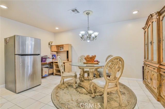 Detail Gallery Image 12 of 49 For 1709 E Luray, Long Beach,  CA 90807 - 5 Beds | 5 Baths