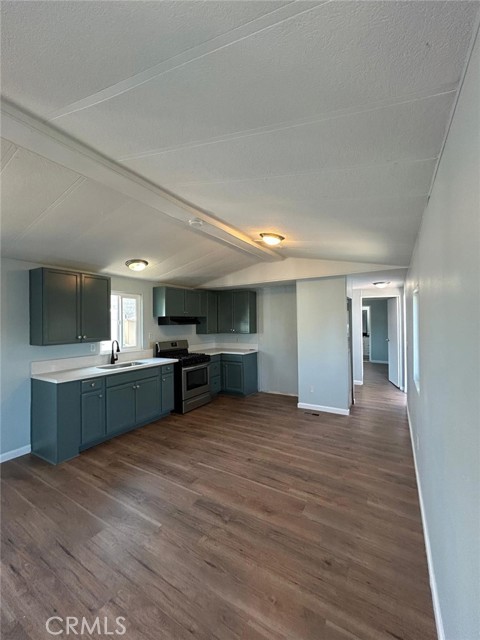 Detail Gallery Image 6 of 19 For 350 E San Jacinto #36,  Perris,  CA 92571 - 2 Beds | 2 Baths