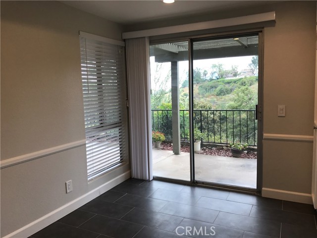 Detail Gallery Image 24 of 52 For 951 S Park Rim Cir, Anaheim Hills,  CA 92807 - 3 Beds | 2 Baths