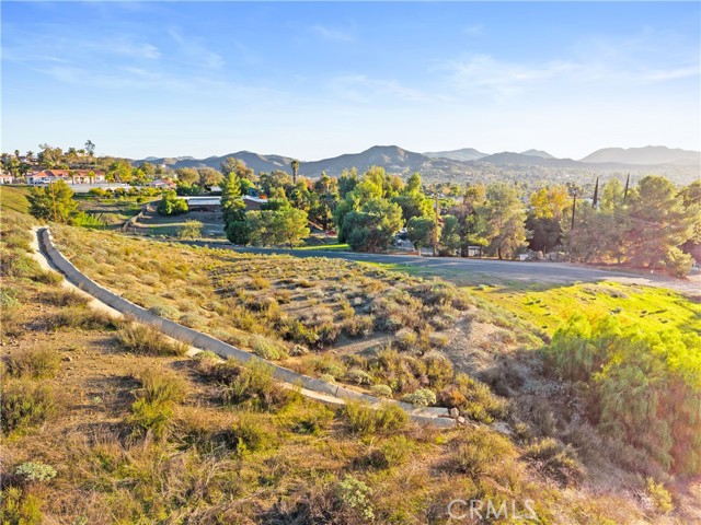 Detail Gallery Image 13 of 18 For 23930 Beverly, Menifee,  CA 92587 - – Beds | – Baths