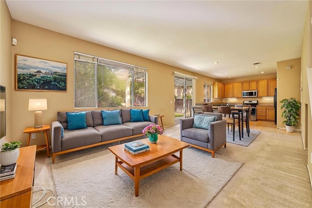 7326 Oxford Place, Rancho Cucamonga CA: https://media.crmls.org/medias/cc1c8832-3b92-42b2-8902-61064760bb8f.jpg