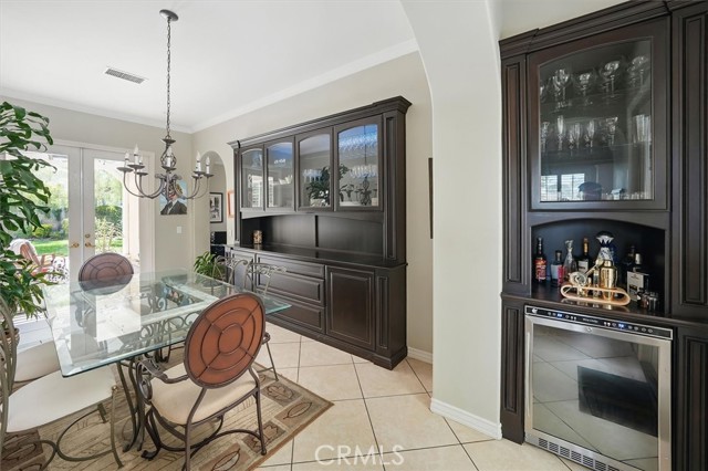 26800 Fairlain Drive, Valencia CA: https://media.crmls.org/medias/cc1c8d77-82ac-46ec-ba69-aaafcdccfc61.jpg