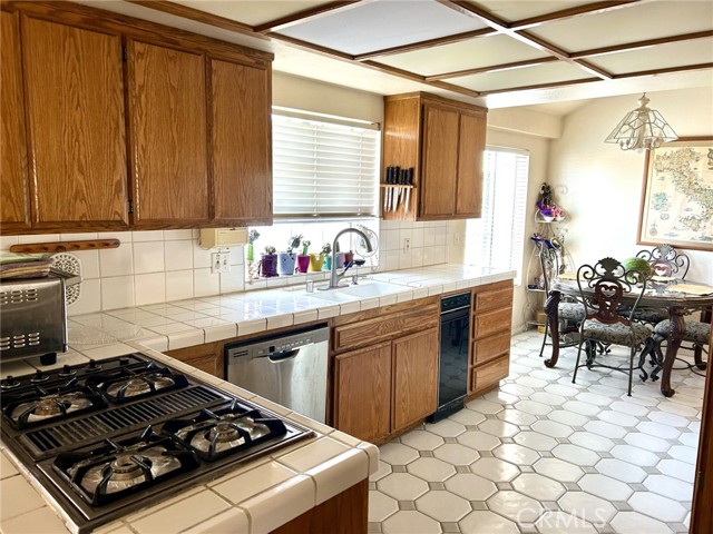 Open kitchen and eating area, lots of storage