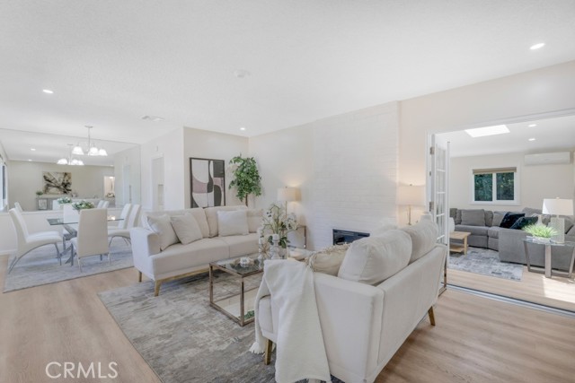 8901 Amigo Avenue, Northridge CA: https://media.crmls.org/medias/cc1d2427-ee19-4185-8f8e-5abae2f5d49c.jpg