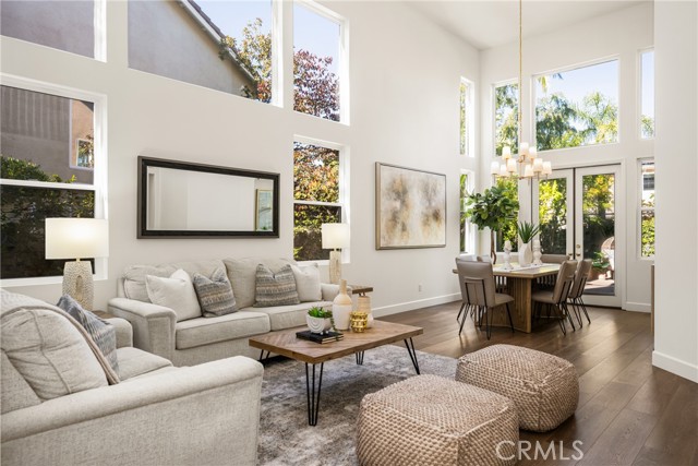 19692 Dorado Drive, Lake Forest CA: https://media.crmls.org/medias/cc1d62c4-2d2a-4724-bc0c-dd97e33217ad.jpg